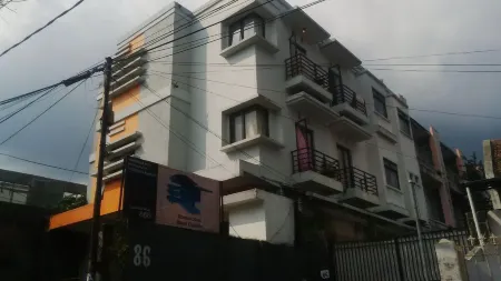 Cozzy Residence Cipedes Bandung