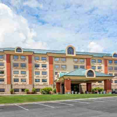 Holiday Inn Express 布蘭森綠山驅動器 Hotel Exterior