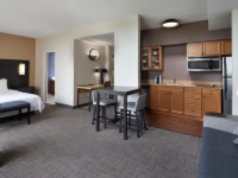 Residence Inn London Downtown Hotels in der Nähe von Banting House National Historic Site