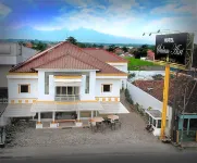 Salam Asri Hotel Hotel dekat Toko RiSda