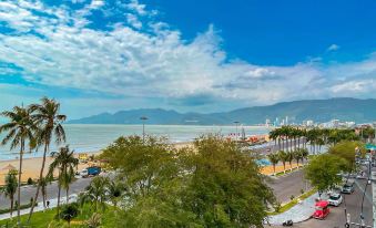 Y Linh Hotel