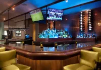 Embassy Suites by Hilton Phoenix Tempe - bar