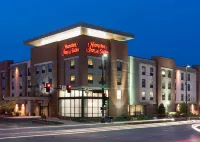 Hampton Inn & Suites Omaha-Downtown Hotels in Omaha