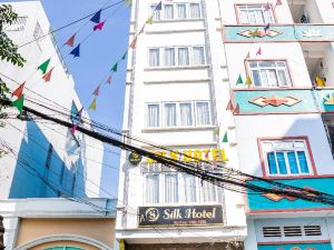 Silk Hotel Near Tan Son Nhat Airport