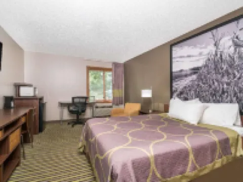 Super 8 by Wyndham St. Cloud Hotels in Saint Cloud