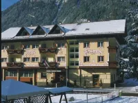 Hotel Bellaria Hotels in Predazzo