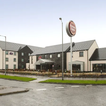 Premier Inn Derry / Londonderry hotel Отели рядом с достопримечательностью «Гилдхолл»