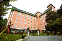 The Green Park Merter Hotels in Gungoren