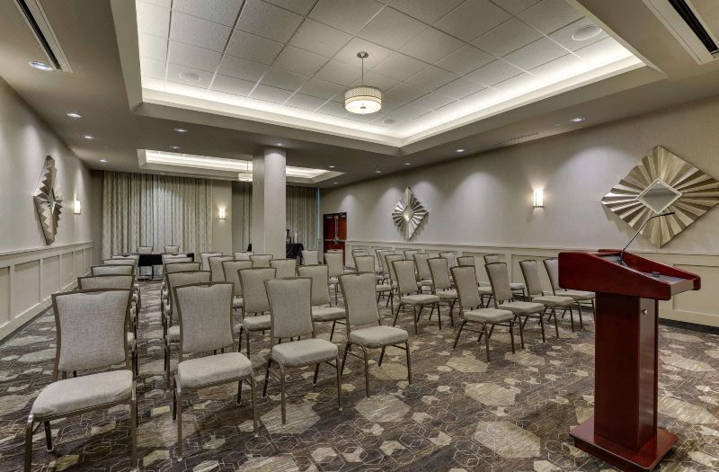 Drury Inn & Suites Cincinnati Northeast Mason photo 5