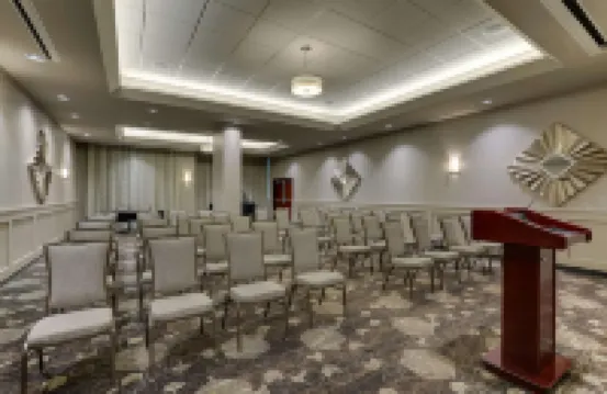 Drury Inn & Suites Cincinnati Northeast Mason