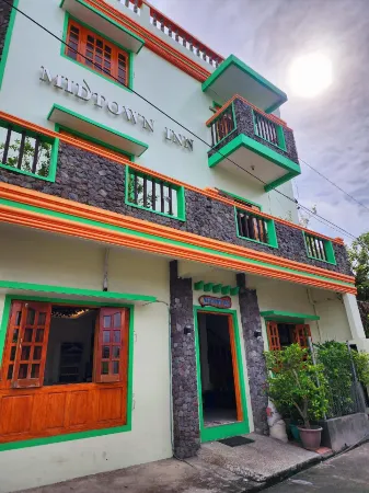 Midtown Inn Batanes Отели рядом с достопримечательностью «Tukon Church»