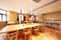 HOTEL COURTLAND - Morgenmad