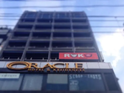 Oracle Hotel and Residences Hotels near Ateneo de Manila University
