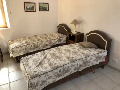 Maison d'Hotes les Petites Sources Hotels in Le Puy-Sainte-Reparade