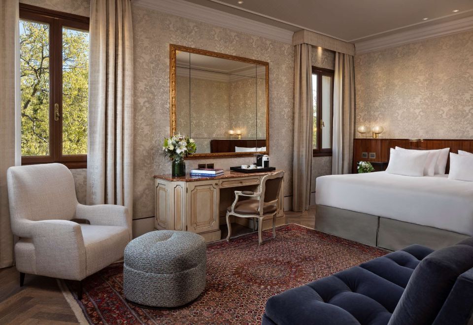 1. NH 컬렉션 베..