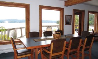 Arbutus Cove Guesthouse