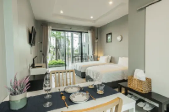 The River Palm Resort