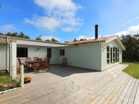 "Iver" - 600m to the Fjord