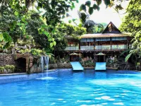 Batis Aramin Resort and Hotel Corp. - مسبح