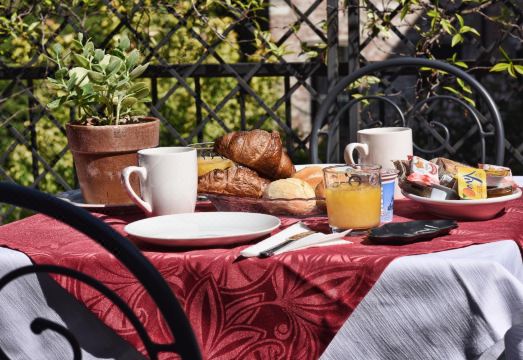 1. 카사 마르티니 ..