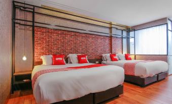 Capital O 3476 Millenium Inn
