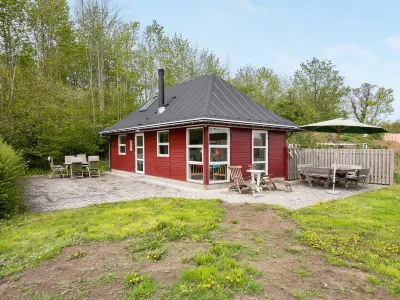 "Wrage" - 500m from the Sea Hotels near Landet Kirke