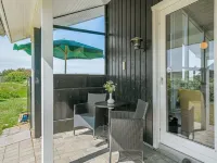 "Hubert" - 150m from the Sea