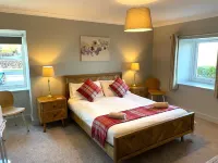 Tigh Grianach Hotels in 