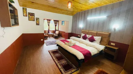 Hotel Hilltop