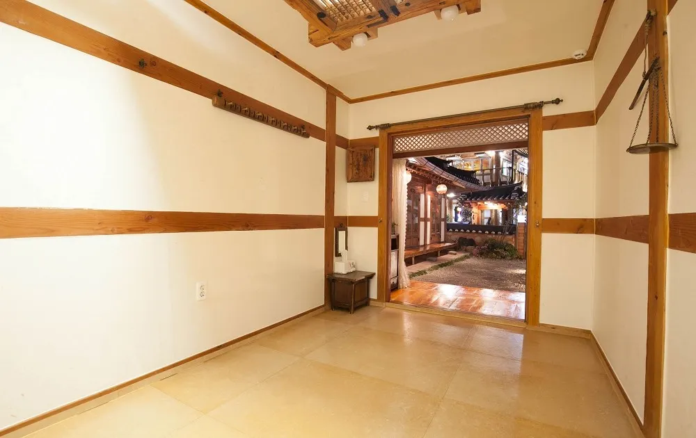 Bukyungdang Hanok Guesthouse Phòng Photos
