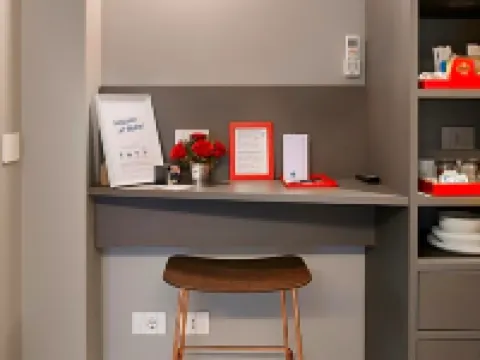 Anjoy&Bleev Rooms Hotels in Rho