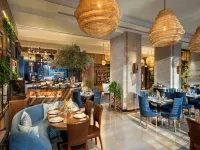 Fairmont Nile City Hotels near Kabab El Refaey