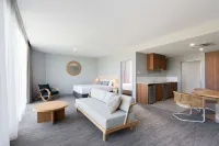 Abode Malua Bay - parking