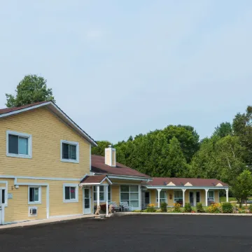 Knights Inn Bracebridge