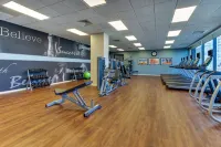 Drury Plaza Hotel Nashville Downtown - Phòng tập thể hình