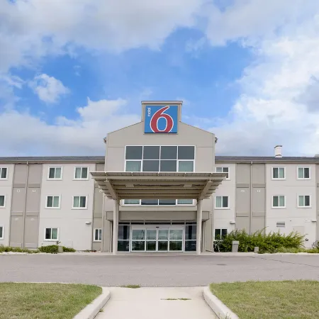 Motel 6 Brandon, MB