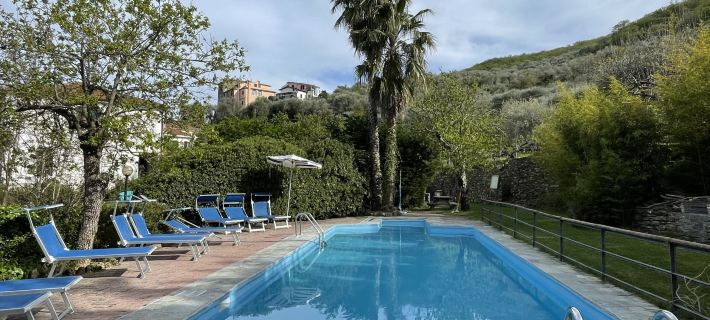 Asplanato (Dol163) Hotels in Dolcedo
