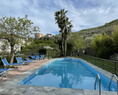 Asplanato (Dol162) Hotels in Dolcedo