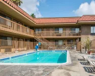 Palm Inn Hotel Near Tyler Mall Riverside - 2-Star