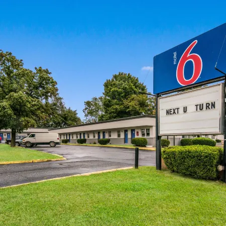 Motel 6 Tinton Falls NJ Neptune