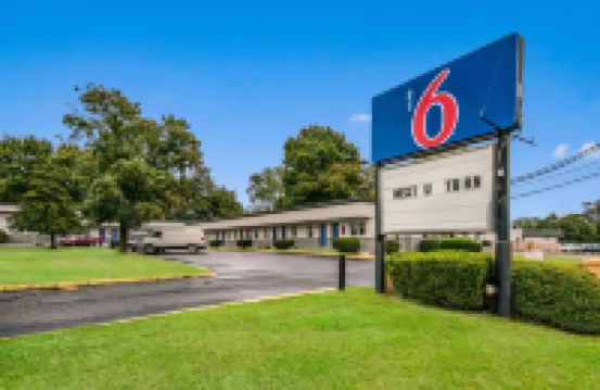 Motel 6 Tinton Falls NJ  Neptune