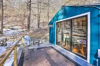 Cozy Falls Brook Cabin: Hike & Swim on-Site! Hotels in Dummerston