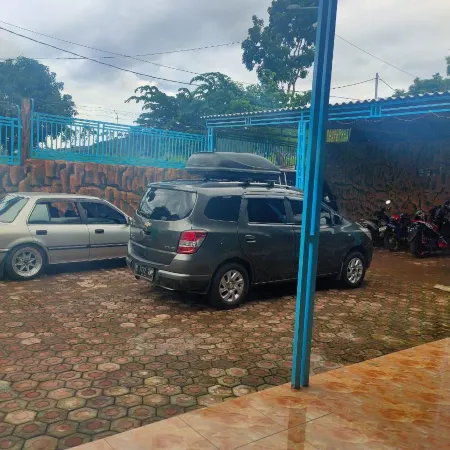 Gadjah Mada Hall Cafe & Penginapan Hostel