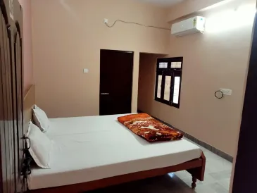 Sankatha Guest House, Varanasi