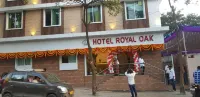 Royal Oak Hotel - Homestays