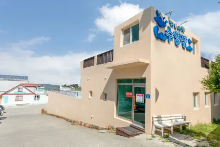 Gyeongju Blue 365 Pension (Spa) Отели в г. Кенджу