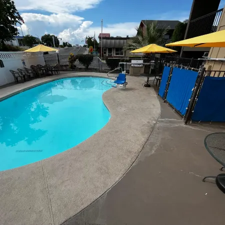 Super 8 by Wyndham Red Bluff