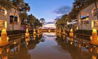 Marriott's Phuket Beach Club