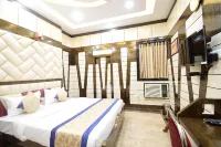 Hotel Margaret, Kolkata Hotels near Birati Abasan Playground