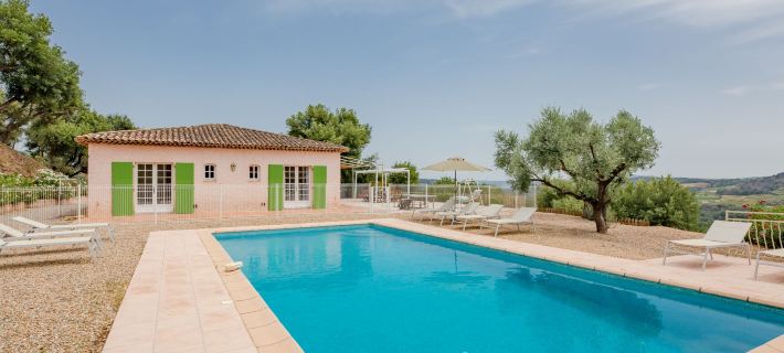 Mas des Chênes Hotels in Grimaud